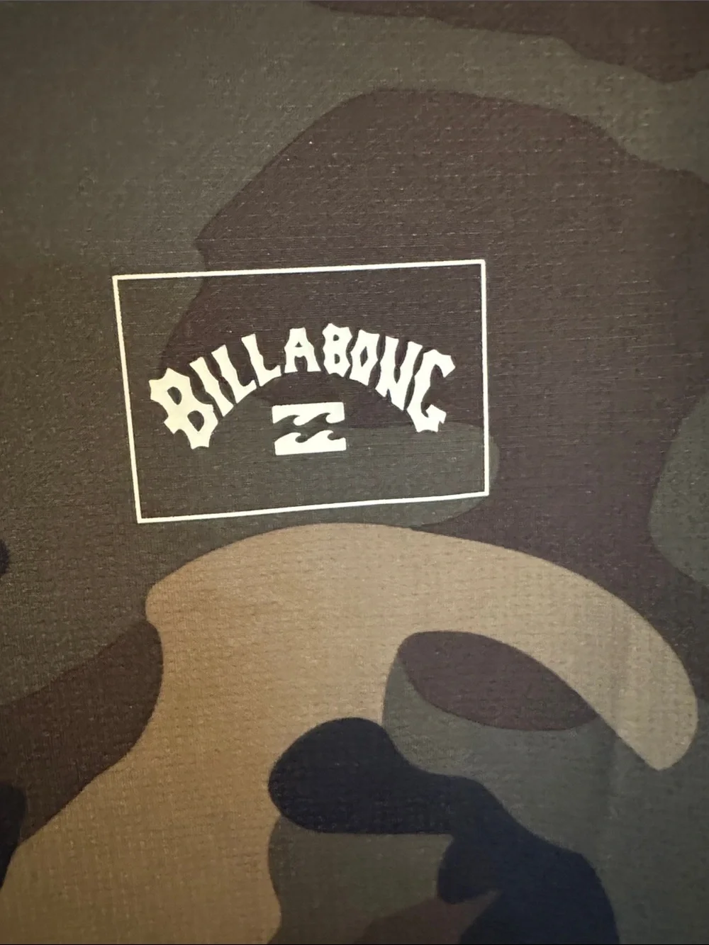 Billabong Men’s Camo Long-Sleeve UV Surf  Hoodie - Brown/Green/Black